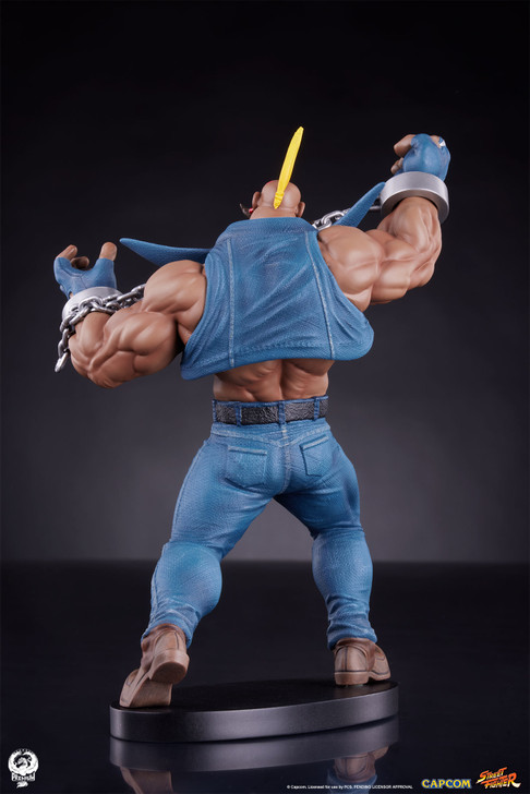 Cammy and Birdie - Street Jam Statue Set