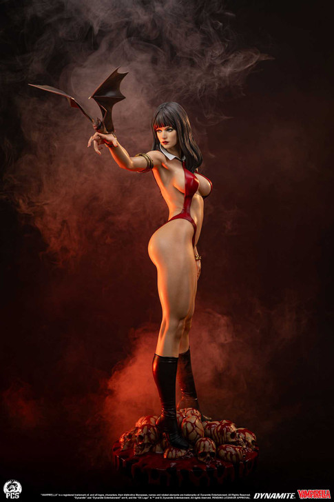 Vampirella - 1:2 Scale Statue Premium Collectibles Studio (PCS) Dynamite Collectible Figure