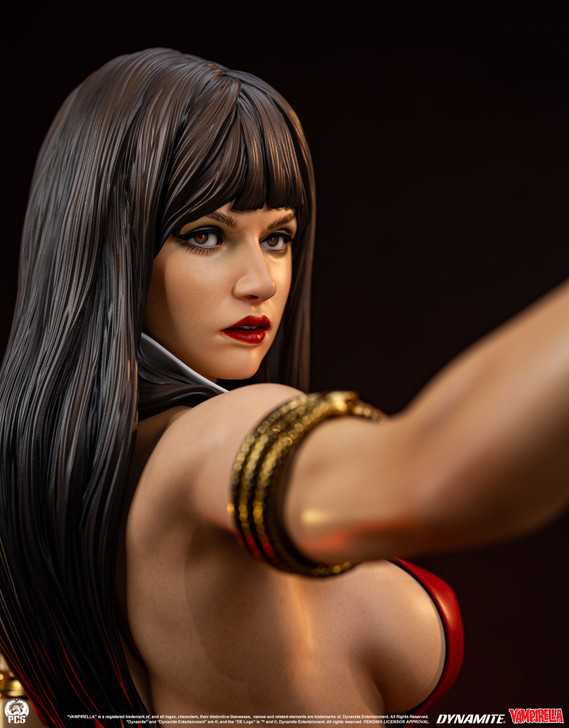 Vampirella - 1:2 Scale Statue