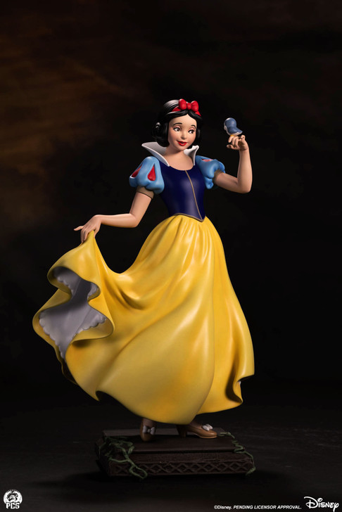 Snow White - 1:5 Scale Statue