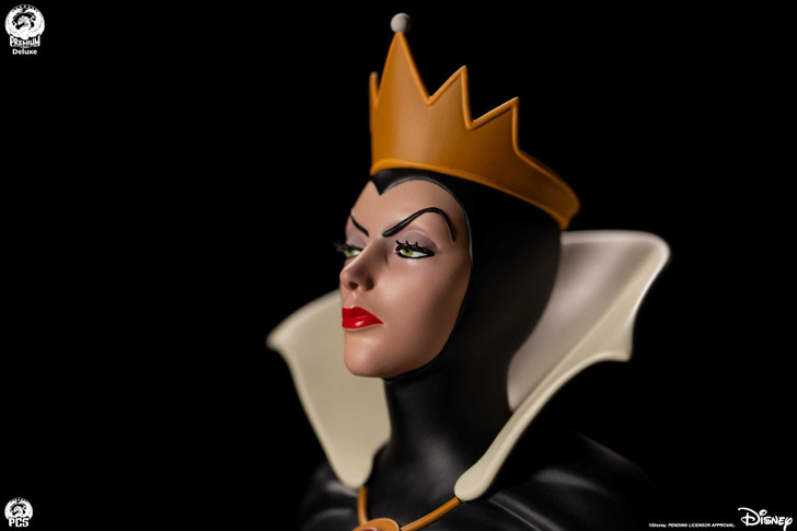Evil Queen - 1:5 Scale Statue Deluxe Premium Collectibles Studio (PCS) Disney Collectible Figure