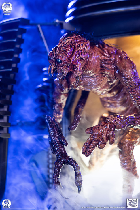 The Fly - 1:4 Scale Deluxe