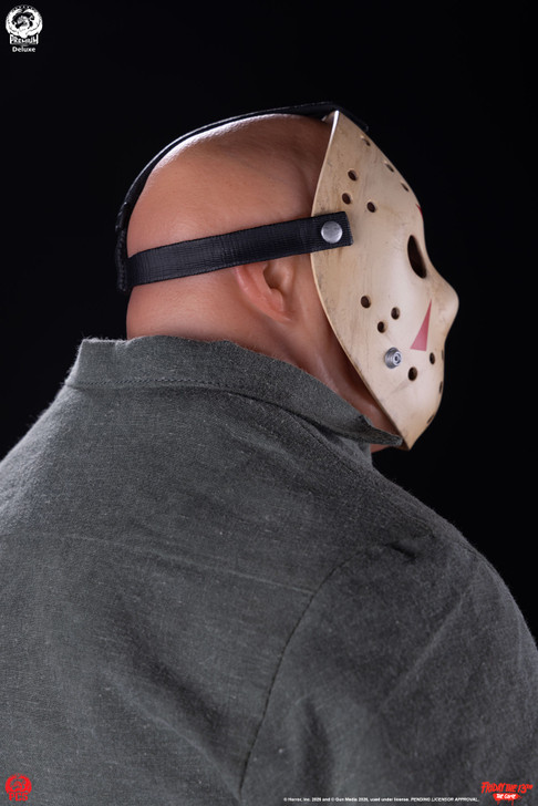 Jason "Part 3" - 1:3 Statue Deluxe