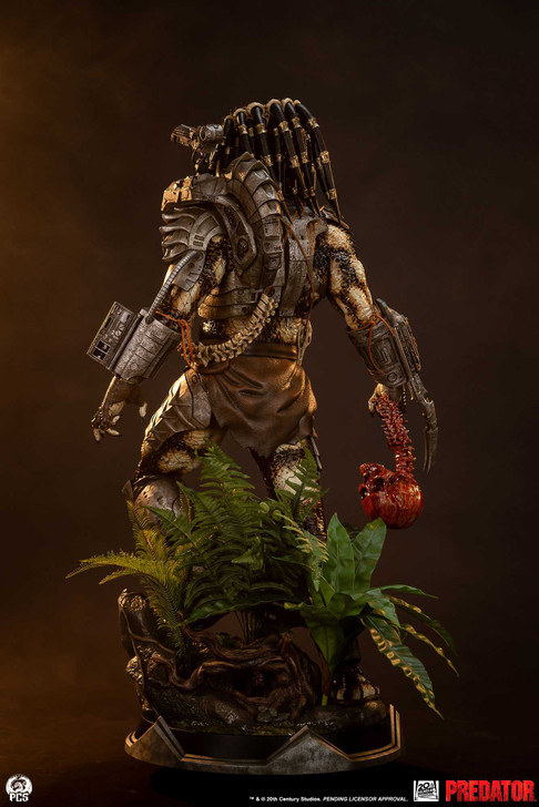 Predator - 1:2 Scale Premium Collectibles Studio (PCS) Predator Collectible Figure