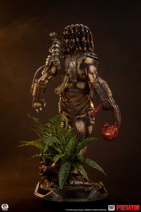 Predator - 1:2 Scale Premium Collectibles Studio (PCS) Predator Collectible Figure
