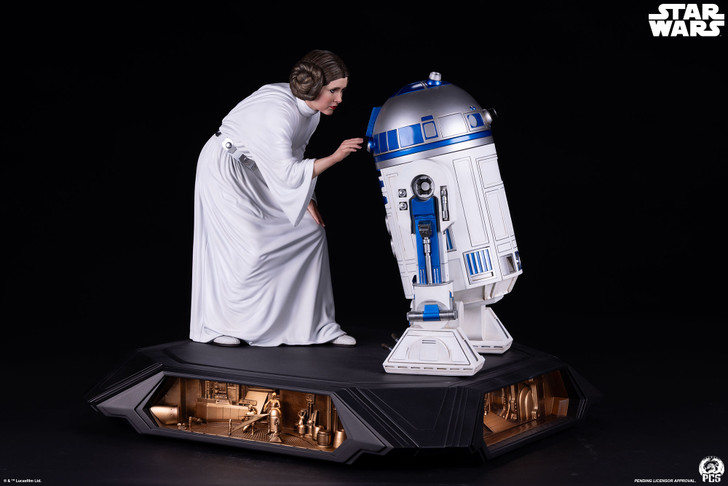 Princess Leia - 1:3 Scale Statue