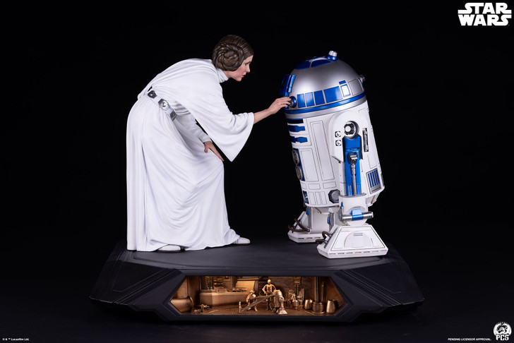 Princess Leia - 1:3 Scale Statue