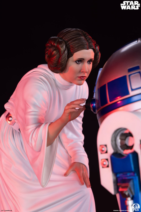 Princess Leia - 1:3 Scale Statue