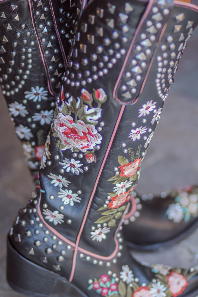 Double D by Old Gringo Backwoods Barbie Black DDL063-2