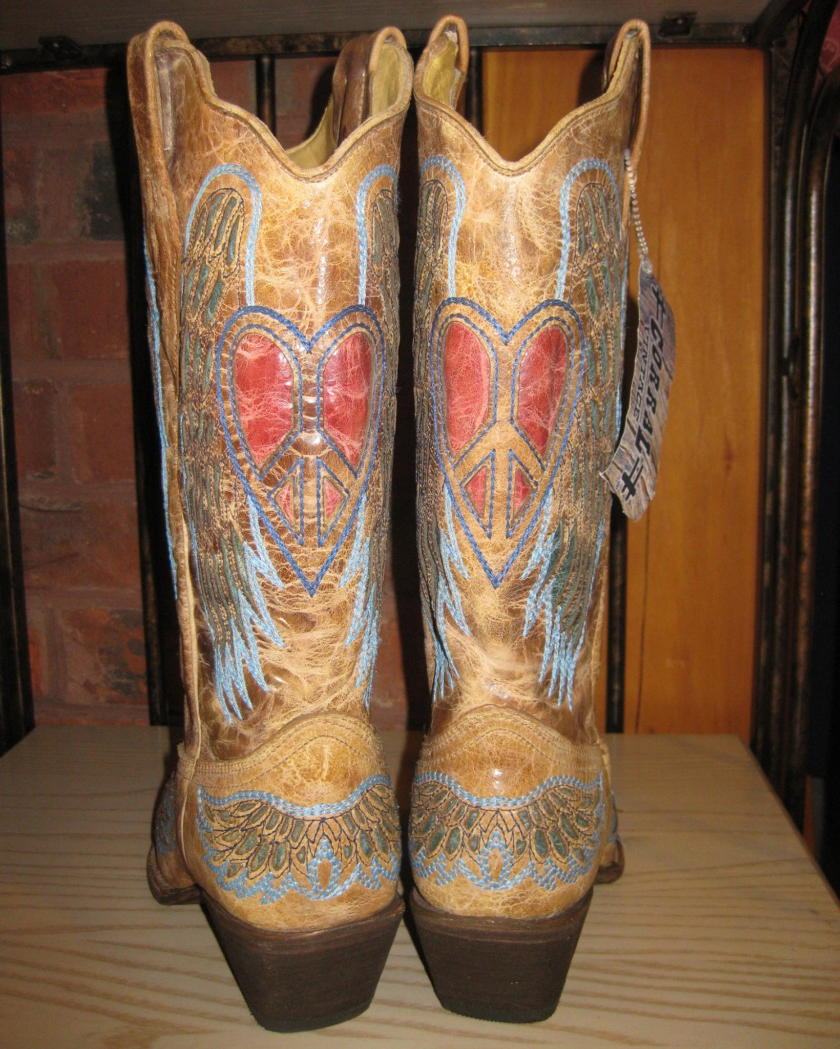 corral angel wing heart cowboy boots