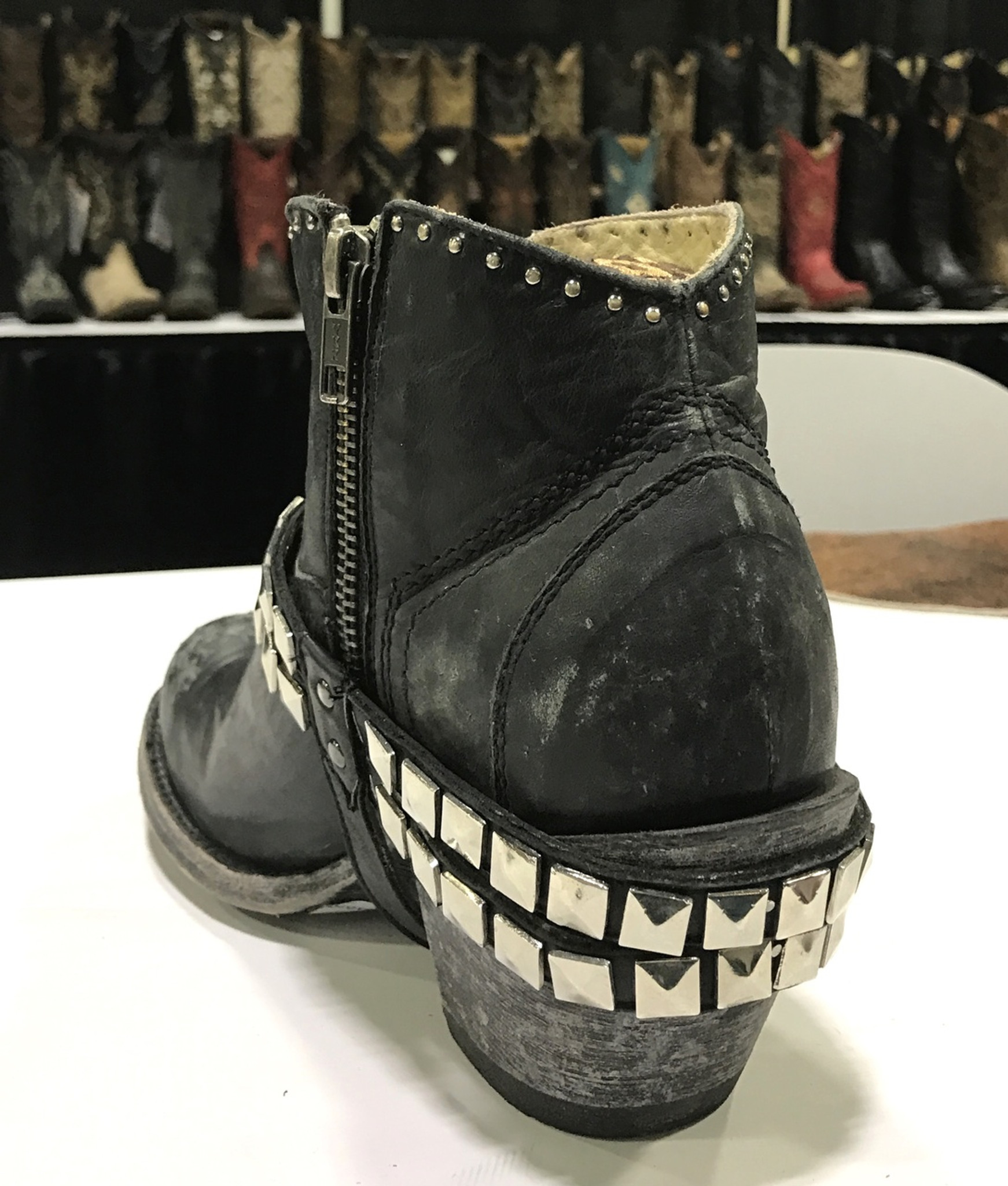 boots studs