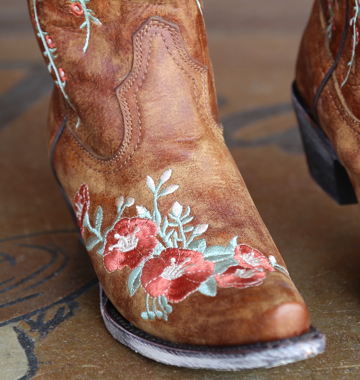 corral boots deer skull