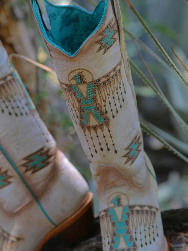 Corral White Turquoise Embroidery Snip Toe Thunderbird Cowgirl Boots Z5410 Detail