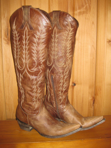 Old Gringo Mayra Brass Boots L601-3 Right
