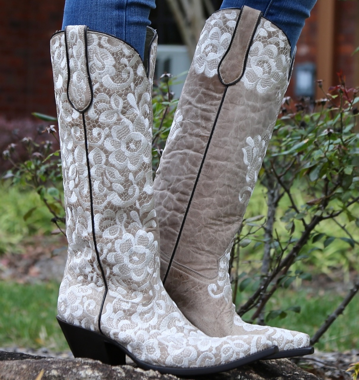 Corral Bone Tall Lace Embroidery G1128 Corral G1128