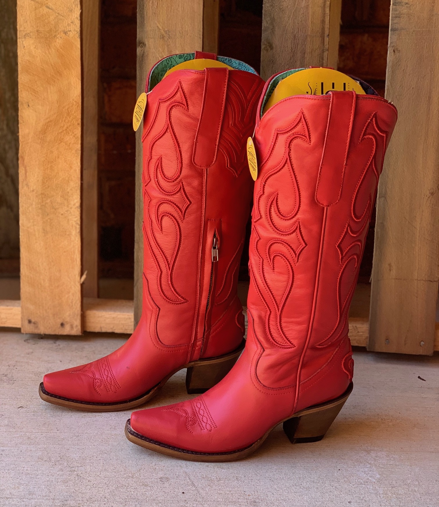 レット・イット・ゴー／クレア・マーロー Corral Ruby Red Tall Top Stitch and Inlay Boot Z5076