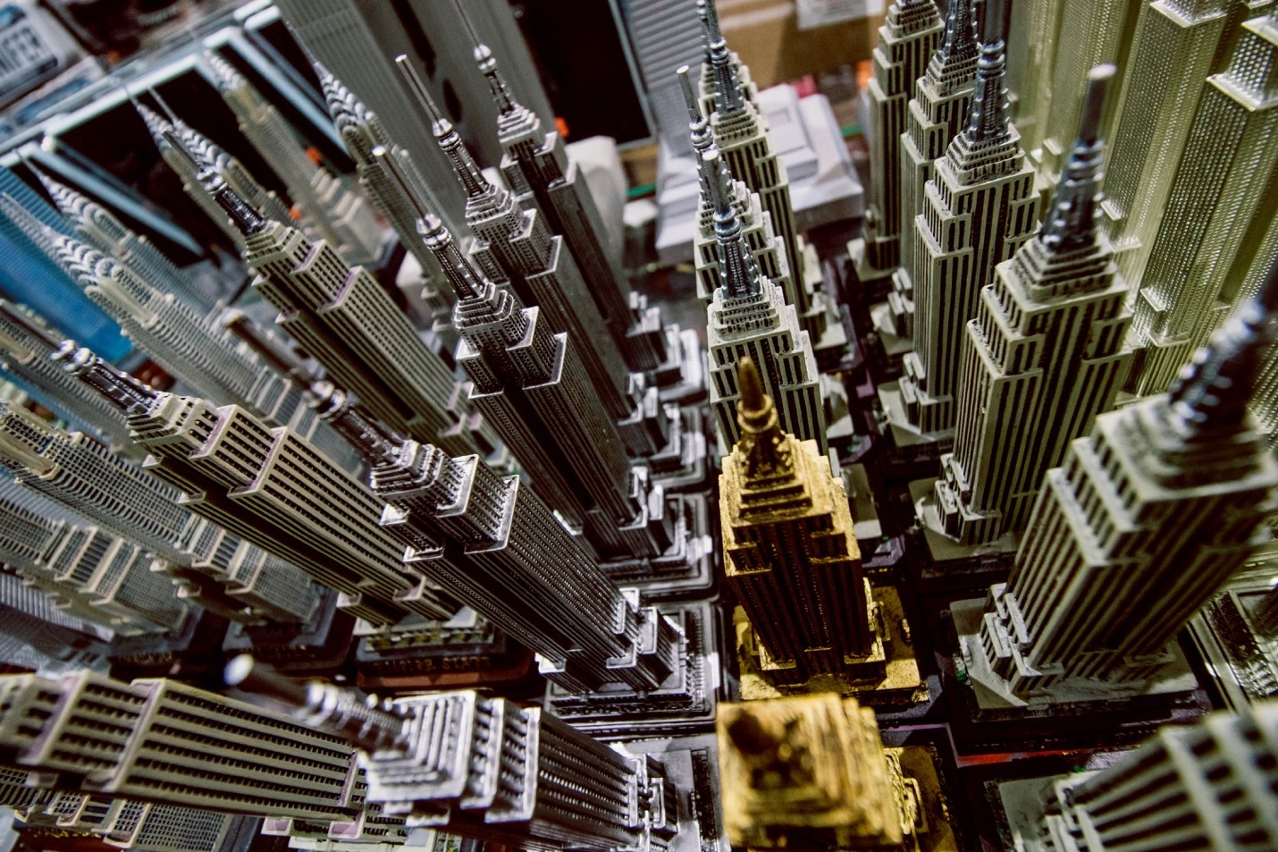 Guest Post - Building Scale Models: 6 Tips for Beginners - NerdKungFu