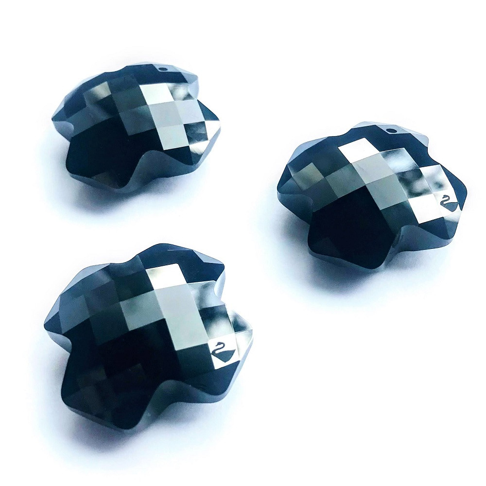 スワロフスキー　ペア Swarovski 6863 Cross Jet Pendants | Rainbows Of Light
