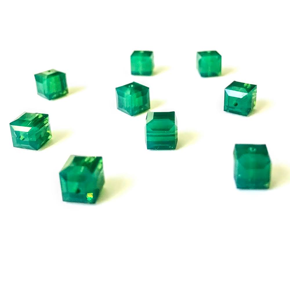 swarovski-5601-cube-beads-palace-green-opal-10.jpg swarovski-5601-cube-beads-palace-green-opal-10.jpg