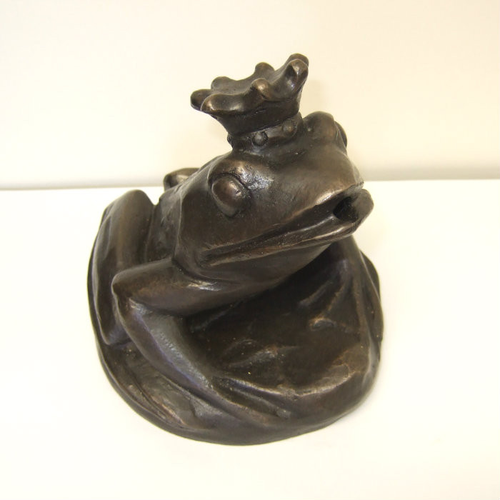 Frog King and Queen - Kenneth Lynch and Sons