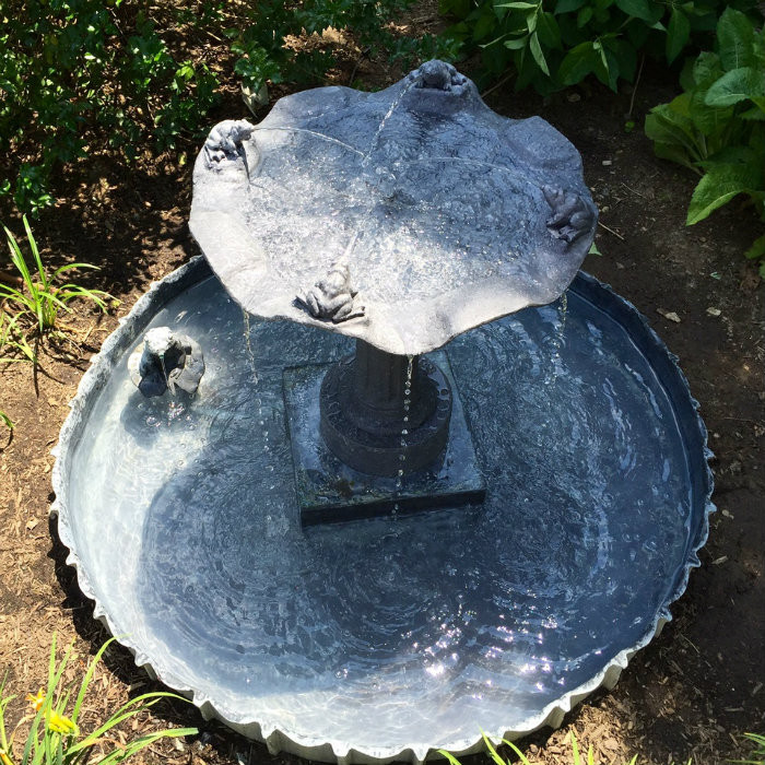 Four Frogs Fountain - Kenneth Lynch and Sons