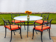 Timeless Choices: A Homeowner’s Guide to Selecting Outdoor Furniture