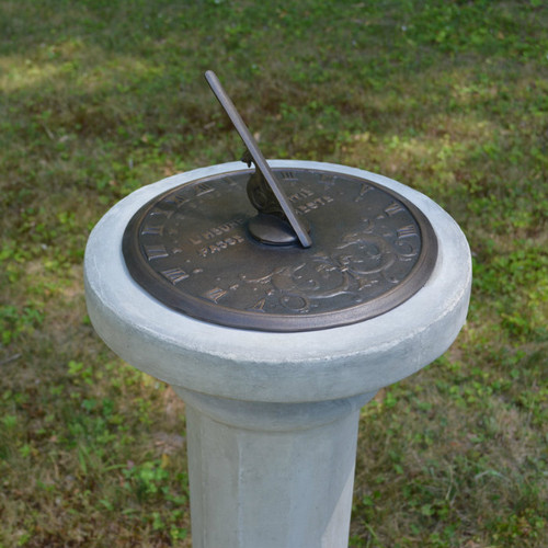 French Motto Sundial