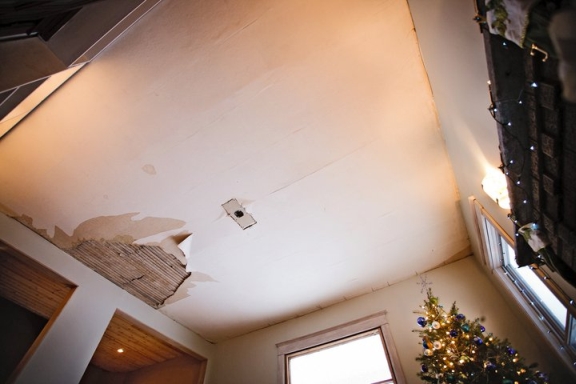 old-ceiling-that-is-falling-apart.jpg