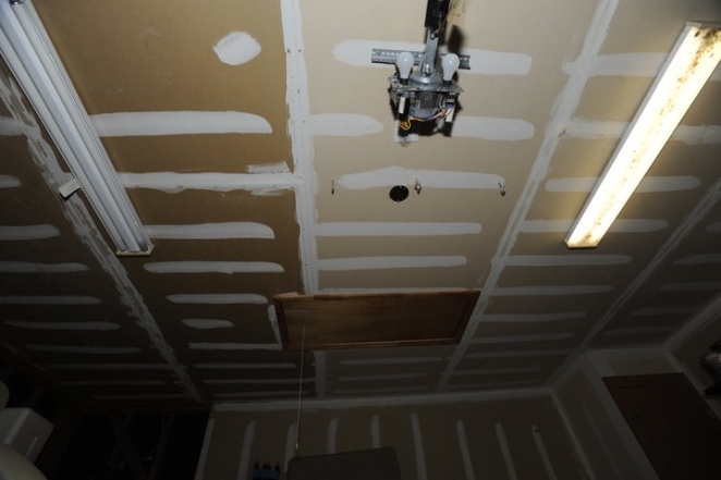 unfinished-drywall-ceiling.jpg