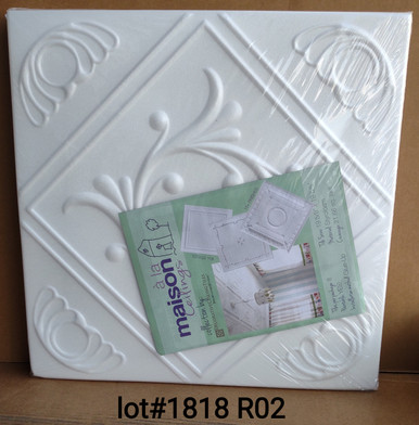 LOT # 1818 #R02 (63.8 SQ FT) 24 PCS Plain White Glue up Foam