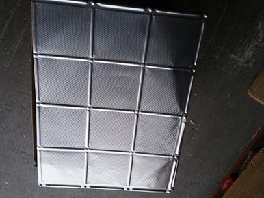 LOT 28 A -Soho Aluminum Backsplash -0617 (9 SQ FT) 3 PCS Clear/ nail up