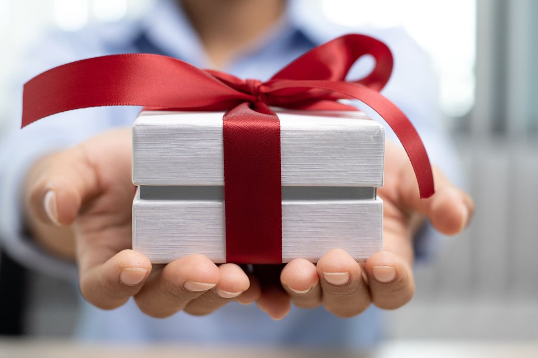 Rakhi Gifts For Your Brother from Rakhi.com