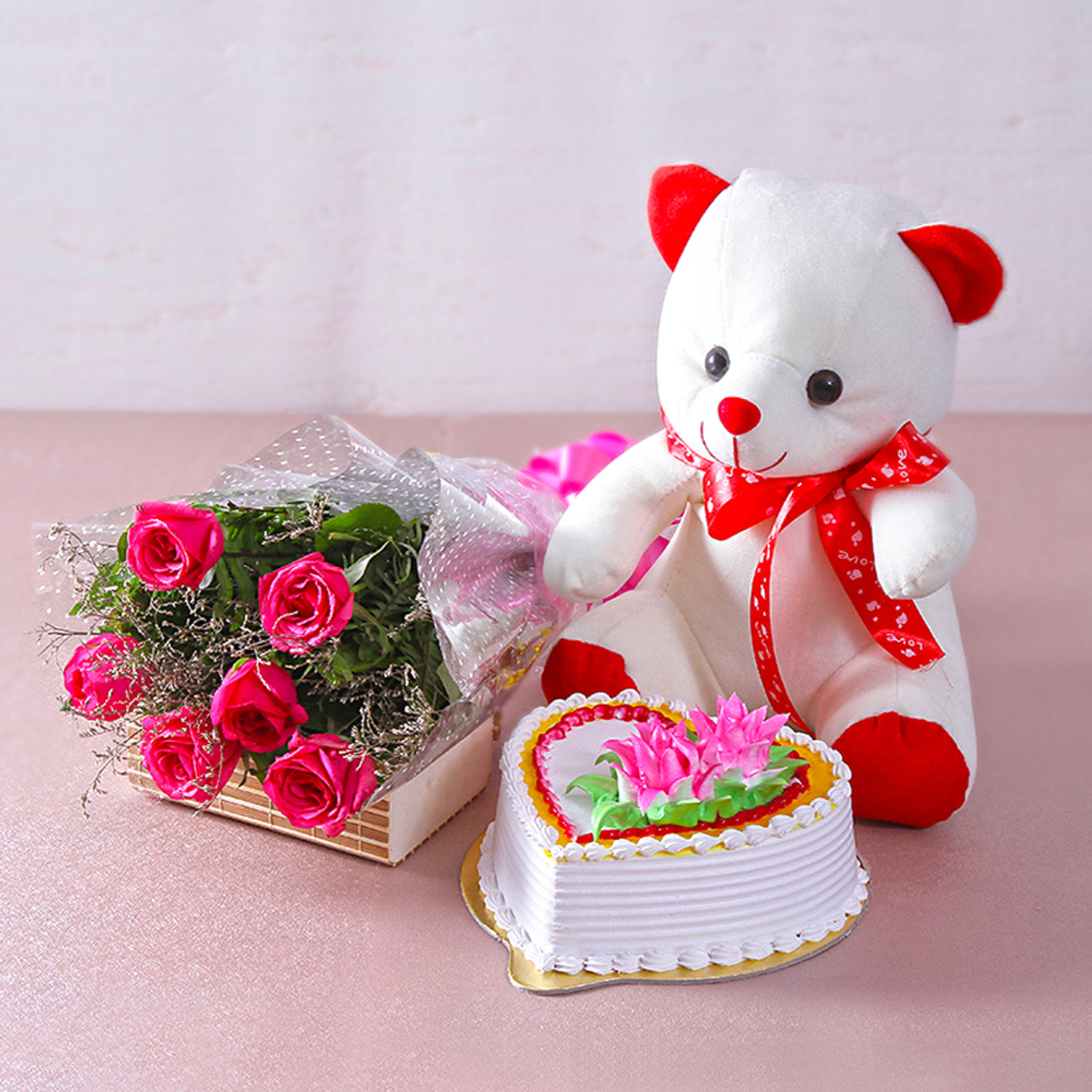 FlowersCakesOnline - Order Flowers, Cake, Gift Online.  https://www.flowerscakesonline.com/ #FlowersCakesOnline #Flowers  #Chocolates #Cakes #AnniversaryGift #SendFlowersOnlineinIndia  #BuyFlowersOnline #MidnightDelivery #BirthdayGift #onlinecakedelivery ...