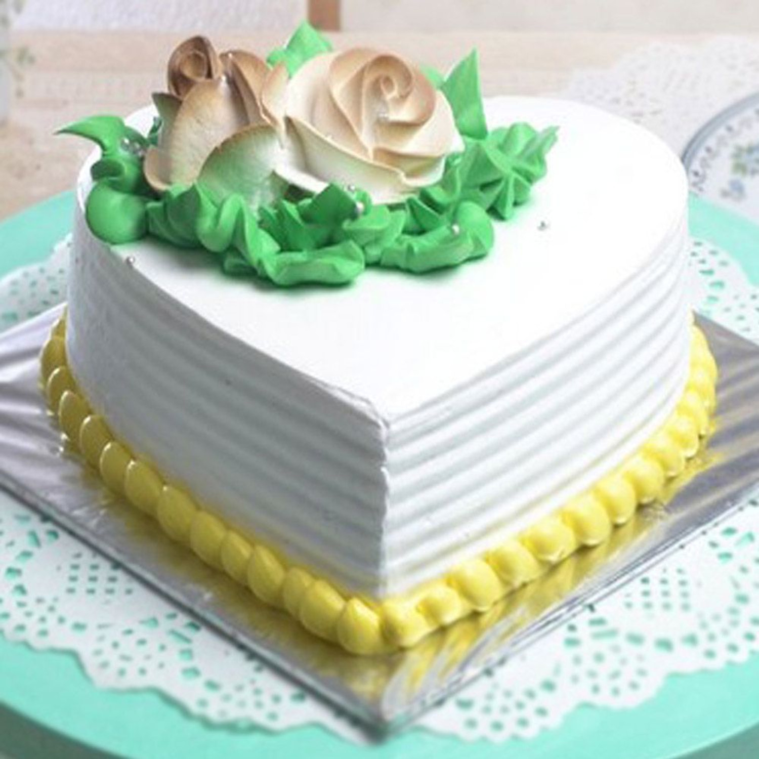 Red Ribbon Bakeshop | $5 Off Online Orders $35+ | Red Ribbon Bakeshop