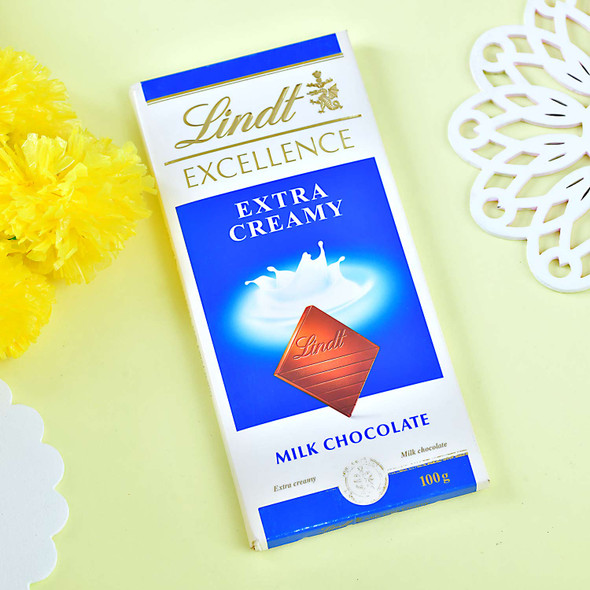 Bhaidooj Kalava With Premium Chocolates