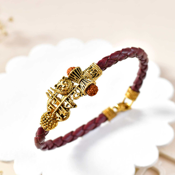 Bracelet Rakhi with Soan Papdi with Ferrero Rocher Chocolates
