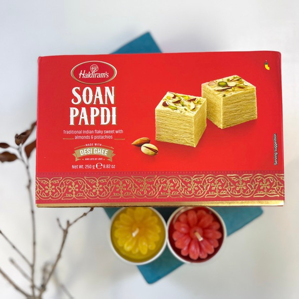 Diwali Wishes With Soanpapdi And Diyas