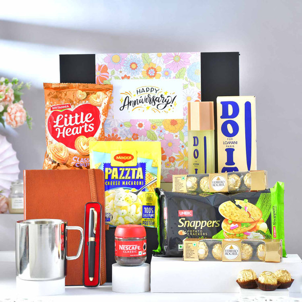 Lifestyle & Treats Anniversary Gift Set