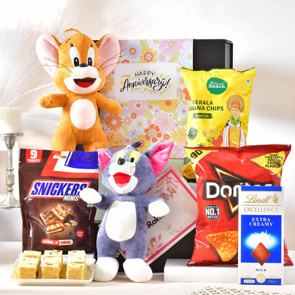 Tom & Jerry Anniversary Love Pair Hamper