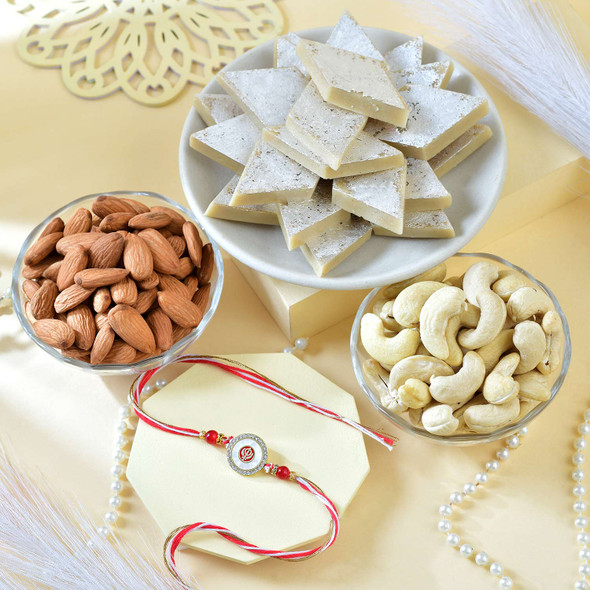 Khanda Sahib Festive Sweet and Nut Combo