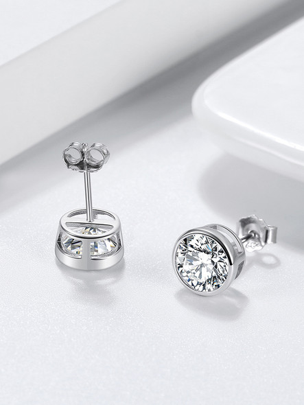 Classic Clear CZ 925 Sterling Silver Stud Earrings