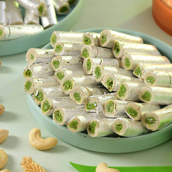 Kaju Pista Roll