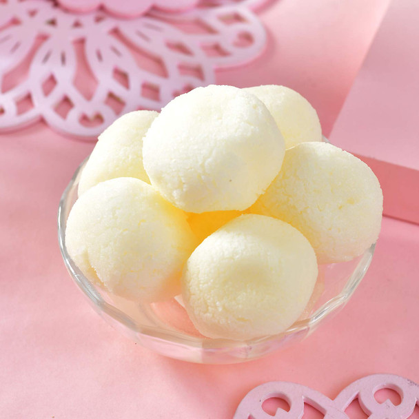 Elegant Bhaiya-Bhabhi Rakhi Set with Rasgulla & Dryfruits