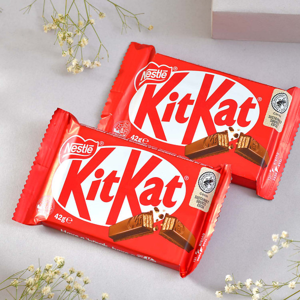 Bhaidooj Thread with Colors & Chocolates