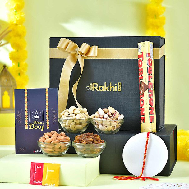 Bhaidooj Thread with Chocolate & Dryfruits Hamper
