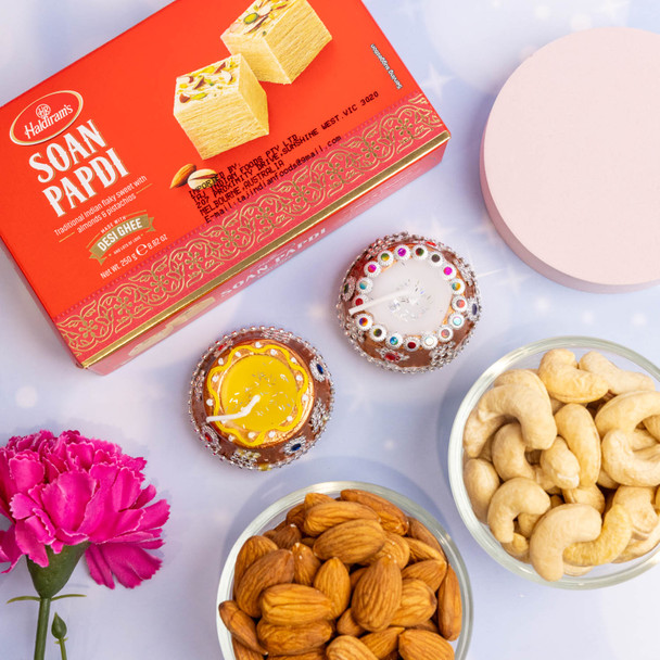 Diwali Treat and Diyas Set