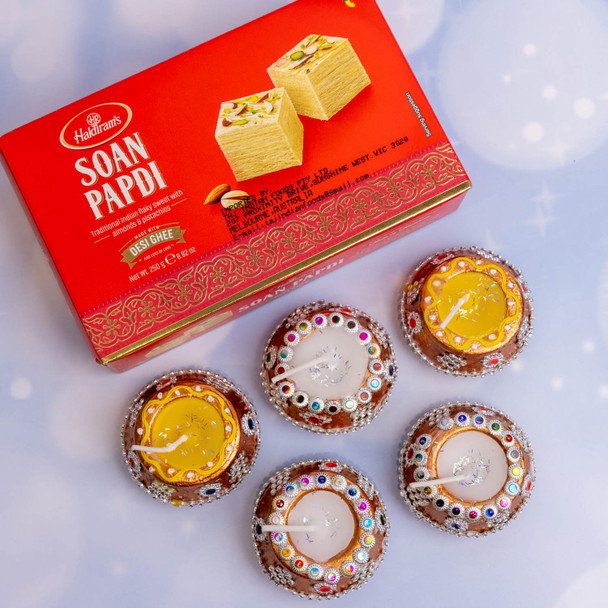 Diwali Treat and Diyas Set