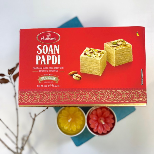 Diwali Wishes With Soanpapdi And Diyas