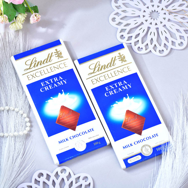Family Rakhi Set with Lindt Chocolates