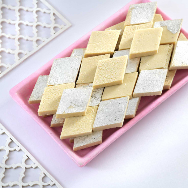 Om Rakhi Set with Kaju katli